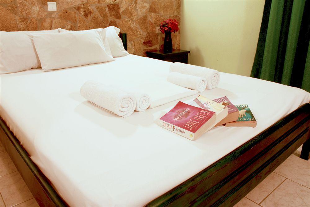 Vanessa Hotel Kalamákion Extérieur photo