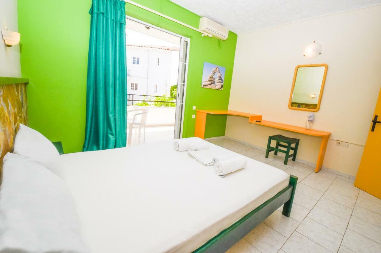 Vanessa Hotel Kalamákion Extérieur photo